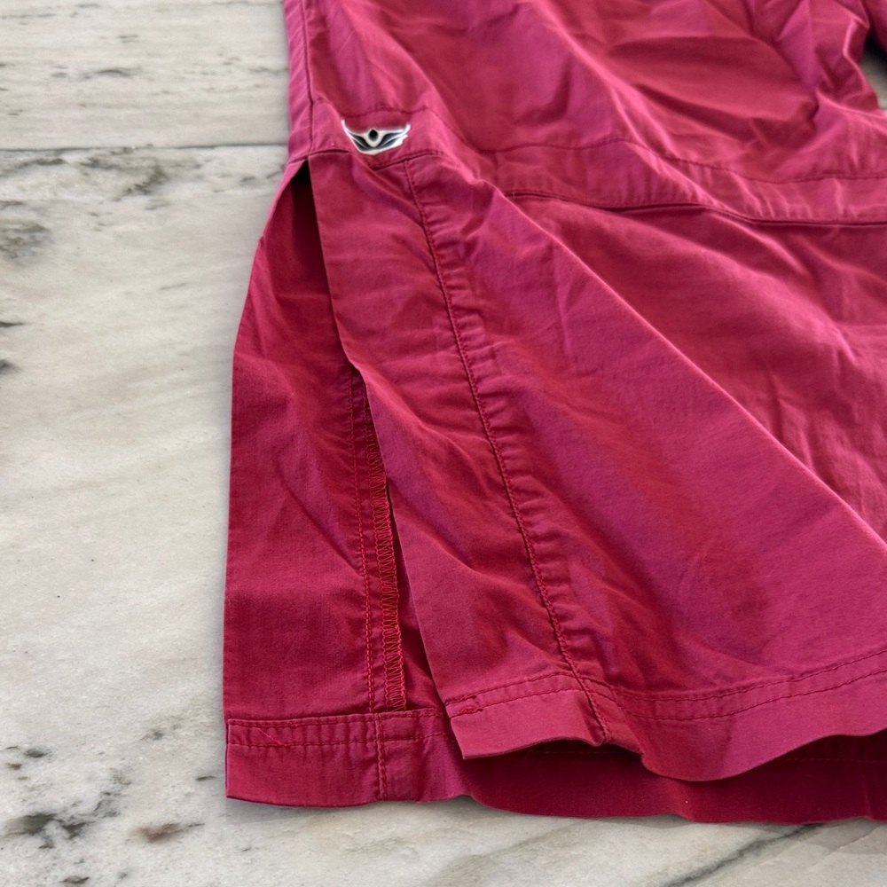 Women's Red Split Hem Capris - Picture 5 of 5